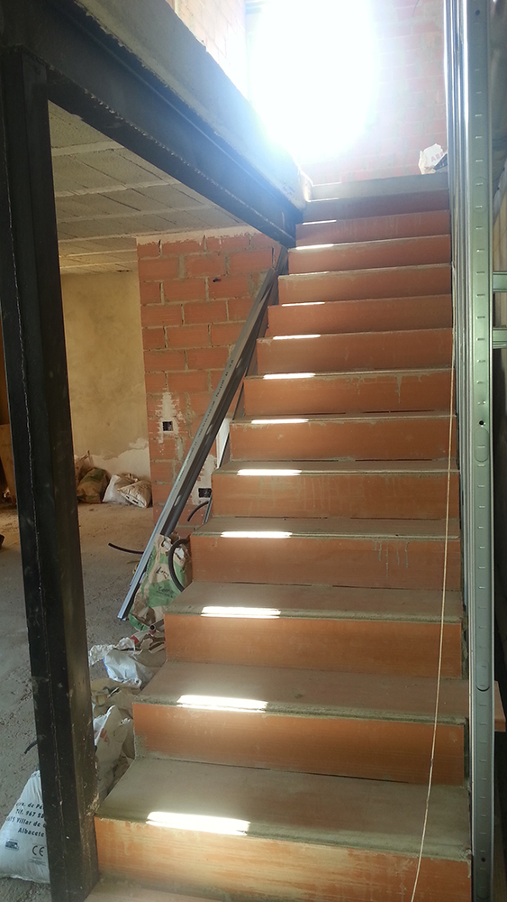 Abre hueco de escalera en losa ya existente: cómo hacerlo correctamente